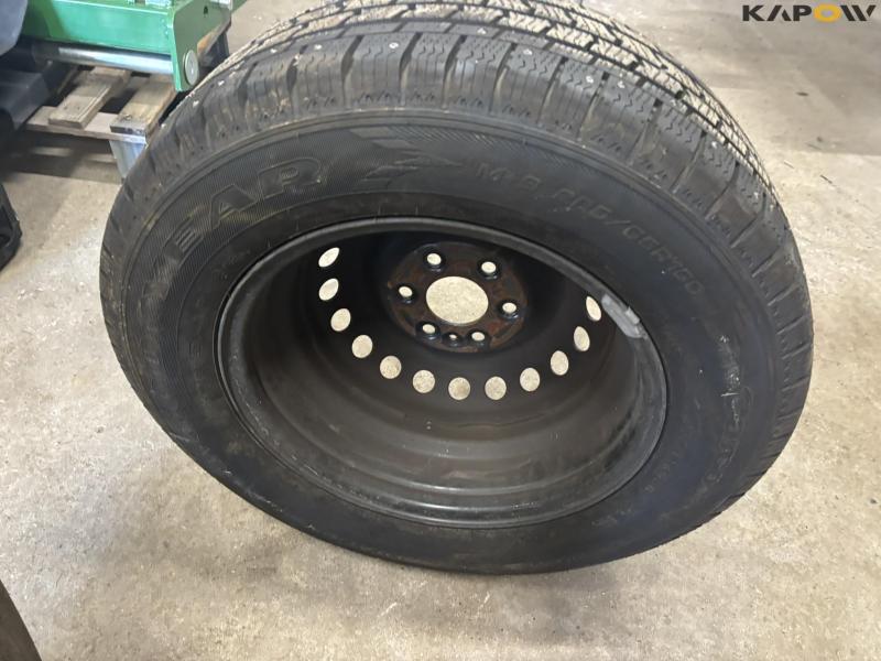 Wheels with studded tires 225/65-16 8