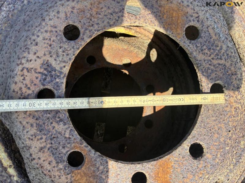 Wheel with unused tire 10