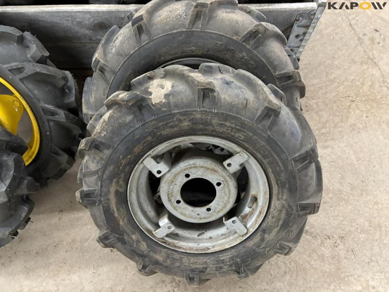 Wheels for implement carriers 6