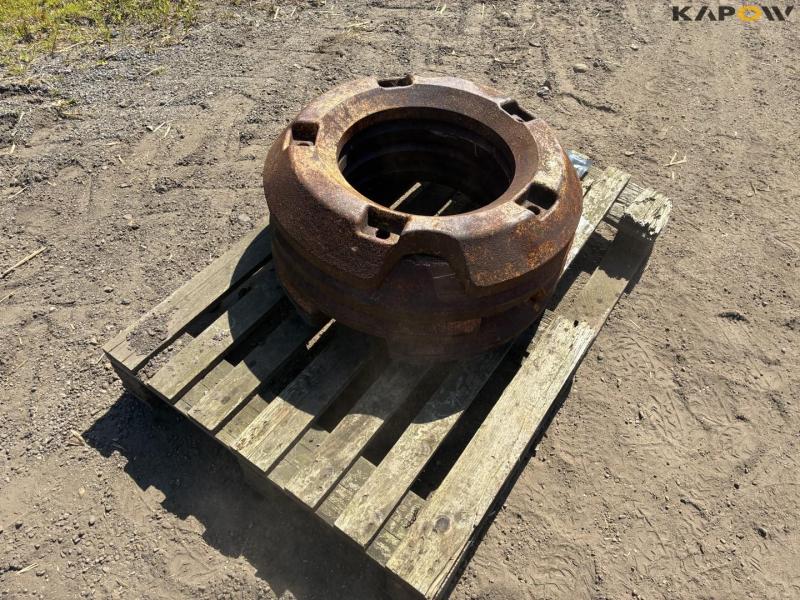 Wheel weights used on the Valmet - 4 pcs. 2