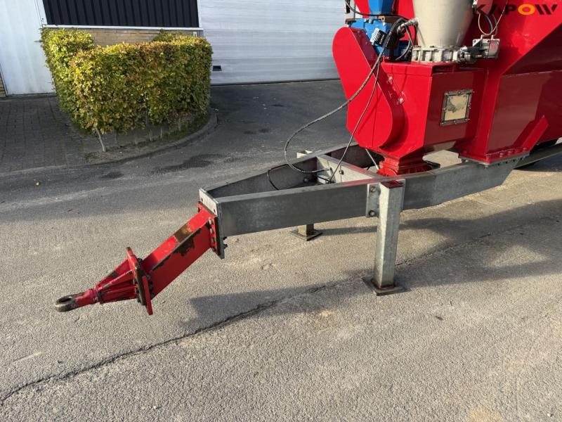 HM 12/16 auger carriage 9