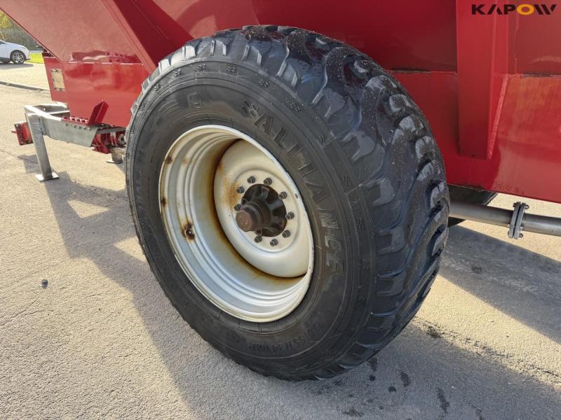 HM 12/16 auger carriage 32