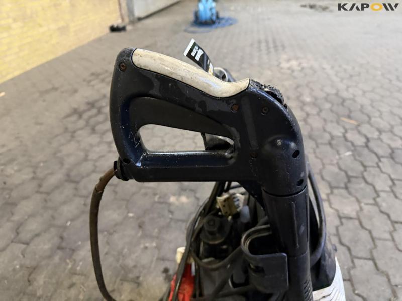 High-pressure cleaner 15