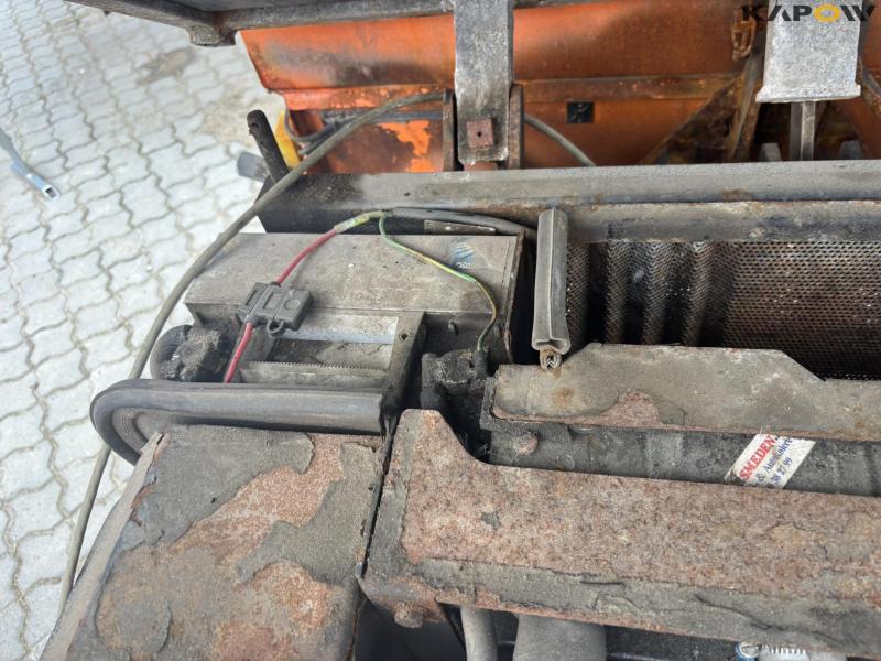 Holder C2 2.34 Basic with sweeper and salt spreader 68