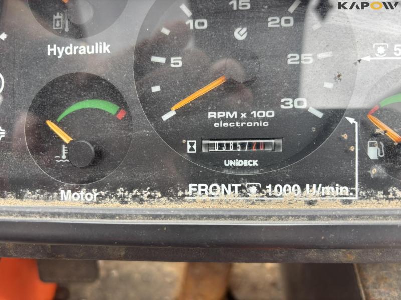 Holder C2 2.34 Basic with sweeper and salt spreader 88