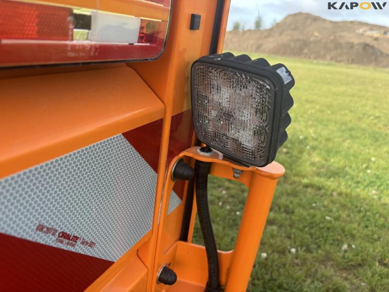 Holder X45 with sweeper and salt spreader 49