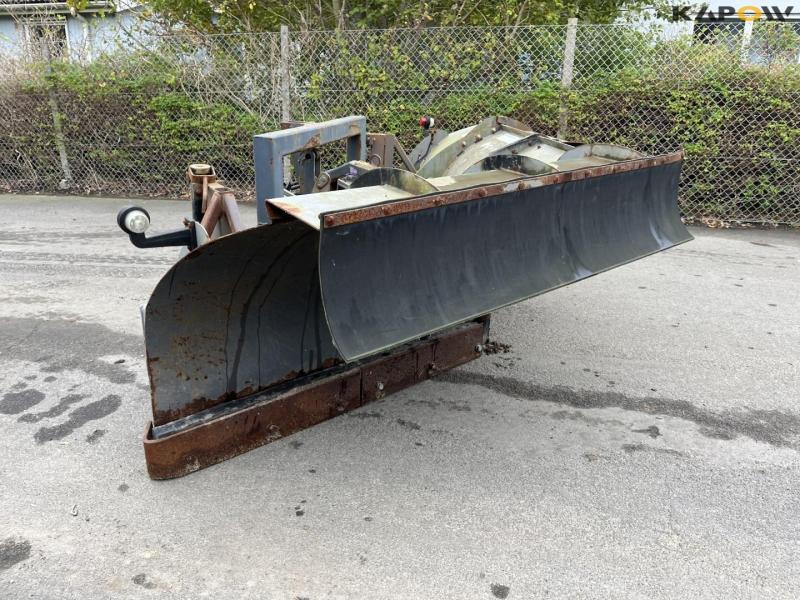 Holms PV-3.2 point plough 3