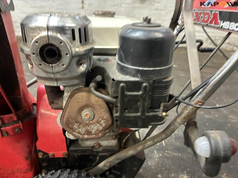 Honda HS80 snowblower 13