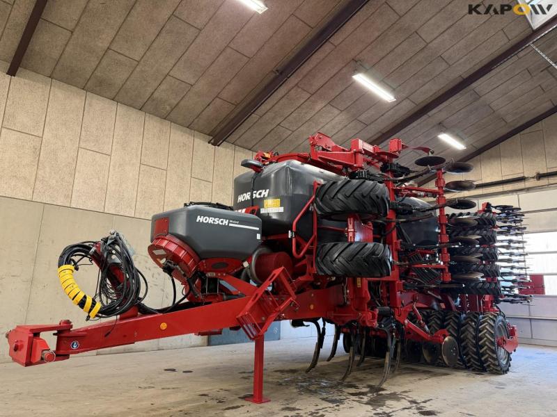 Horsch Focus 6 TD seed drill 2