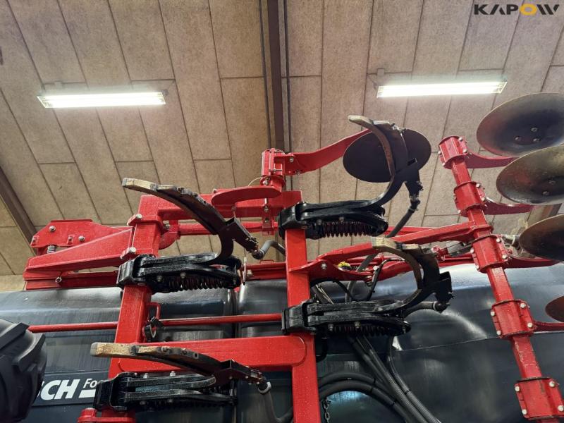 Horsch Focus 6 TD seed drill 61