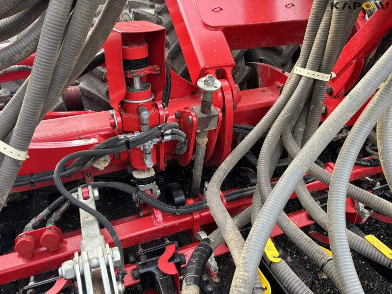 Horsch Focus 6TD with MiniDrill 56