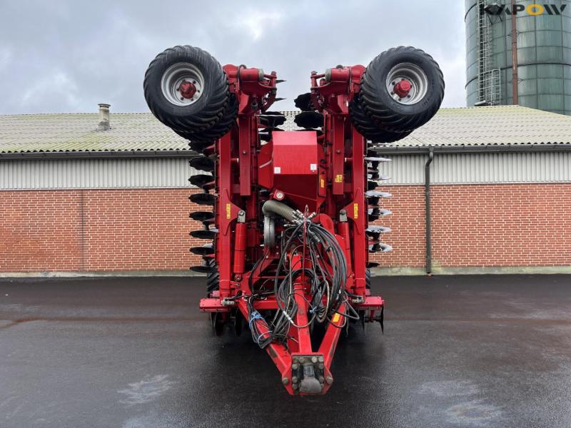 Horsch Joker 12RT disc harrow with Duodrill 2