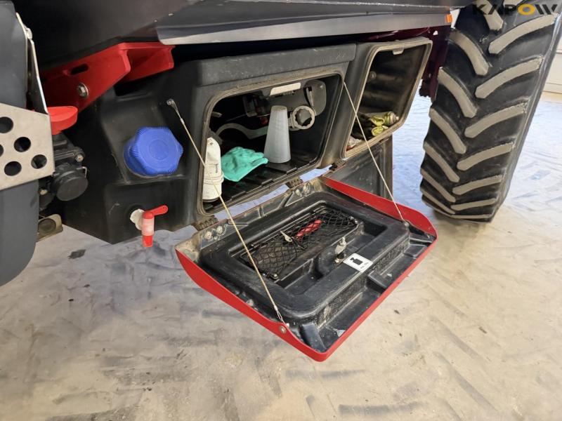 Horsch Leeb 8 GS 36 meter sprayer 44