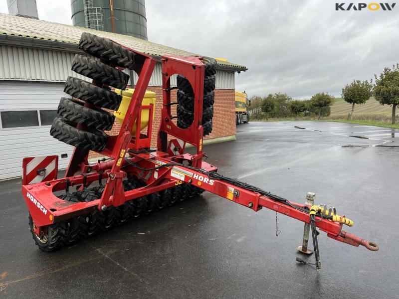 Horsch Optipack 6AS soil packer with seed box 3