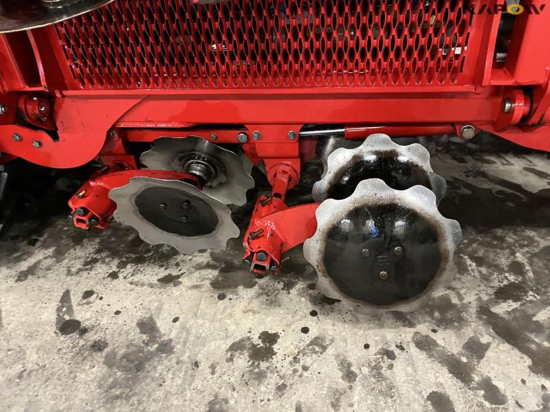Horsch Proto 6DC seed drill 9