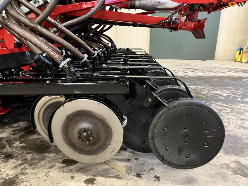 Horsch Proto 6DC seed drill 37