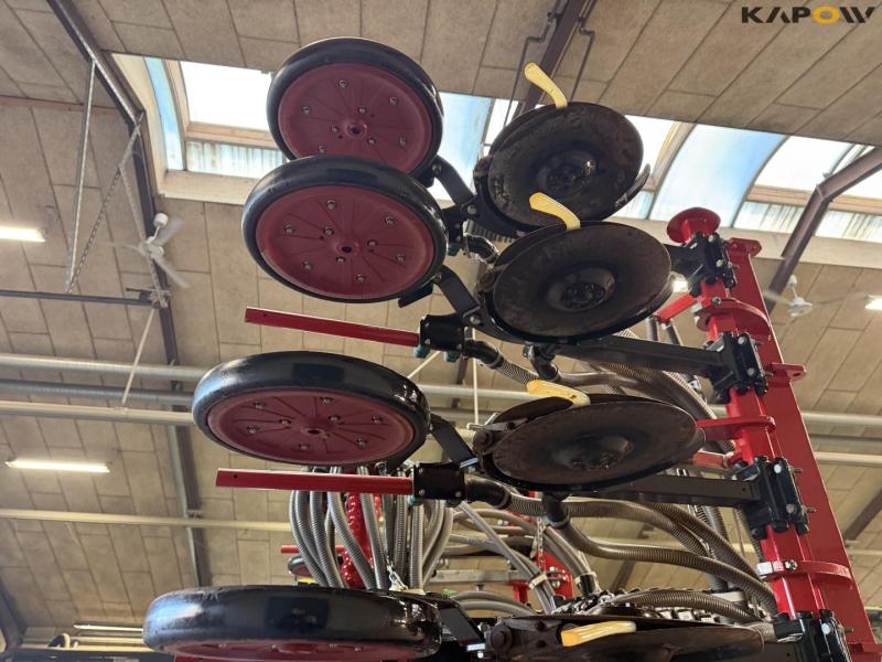 Horsch rapeseed equipment 12