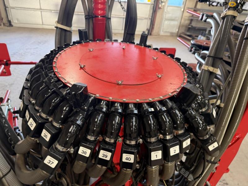 Horsch rapeseed equipment 25