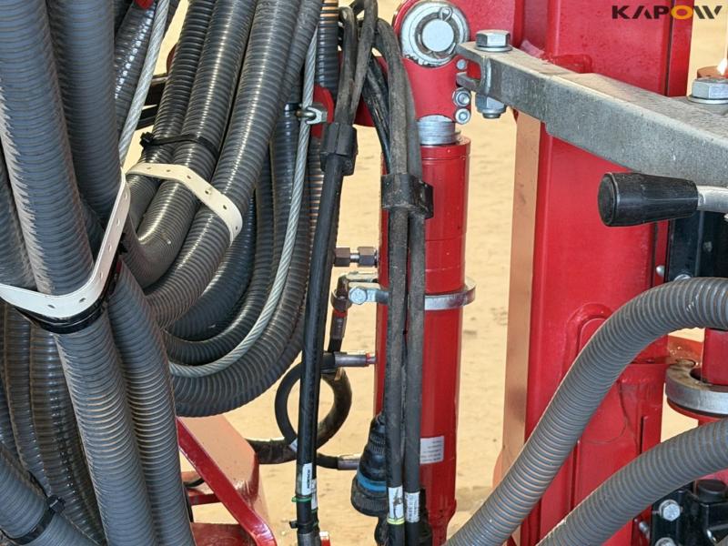 Horsch rapeseed equipment 39