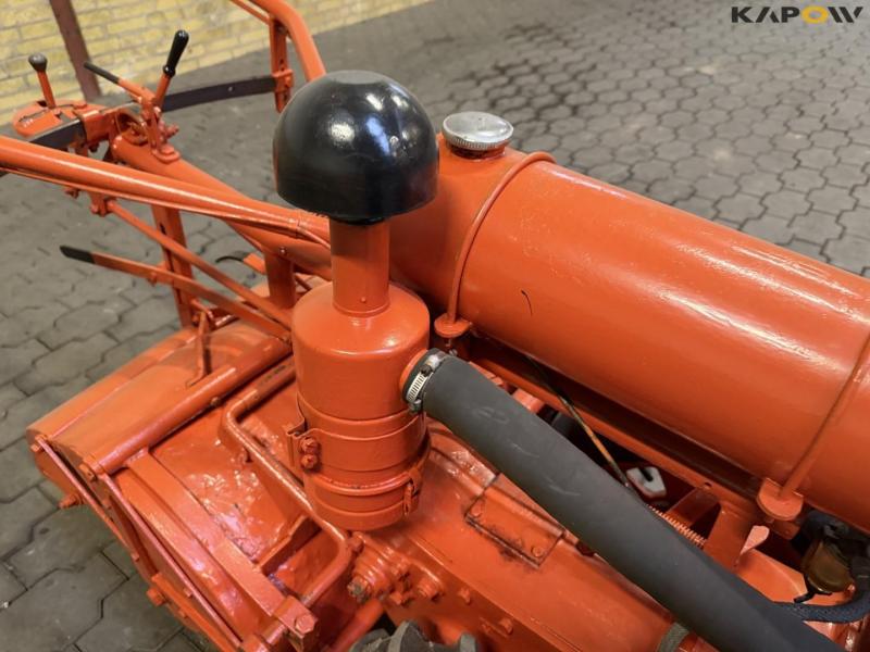 Howard tool carrier with cutter 14