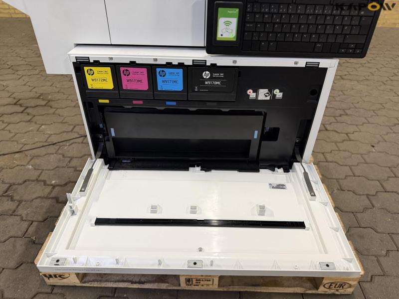 HP Color LaserJet Managed Flow MFP E87740z printer/copier 26