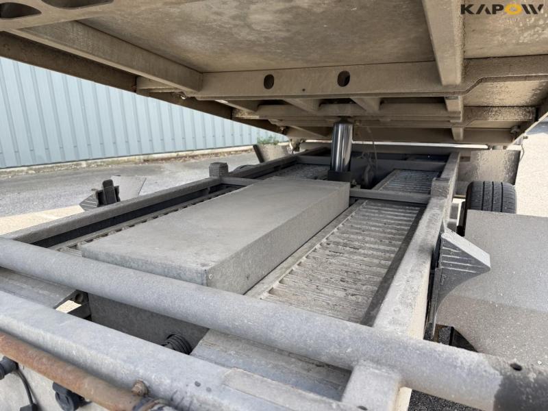 Humbaur HTK trailer with electric tipper 16