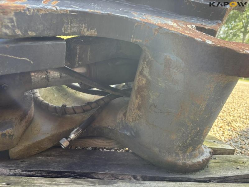 Quick hitch and Weld-on hitch 16