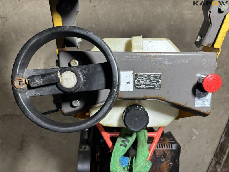 Husqvarna FS 400LV asphalt cutter 18