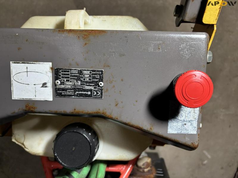 Husqvarna FS 400LV asphalt cutter 20