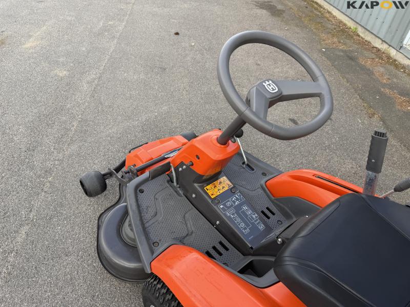 Husqvarna R214TC garden tractor 9