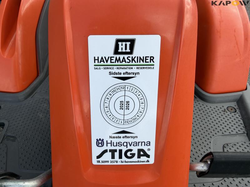 Husqvarna R214TC garden tractor 22