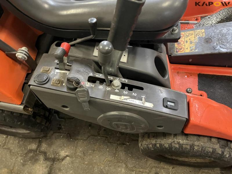 Husqvarna R418TS AWD lawn mower 15