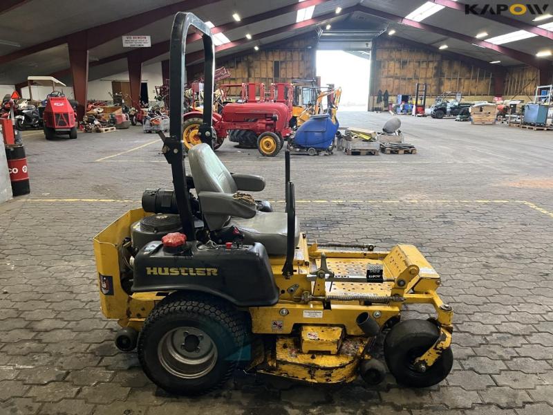 Hustler Fastrak SD lawn mower 4