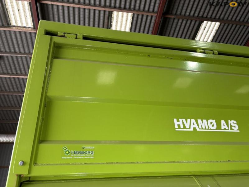 Hvamø 2 axle trailer with 2 way tipper 54