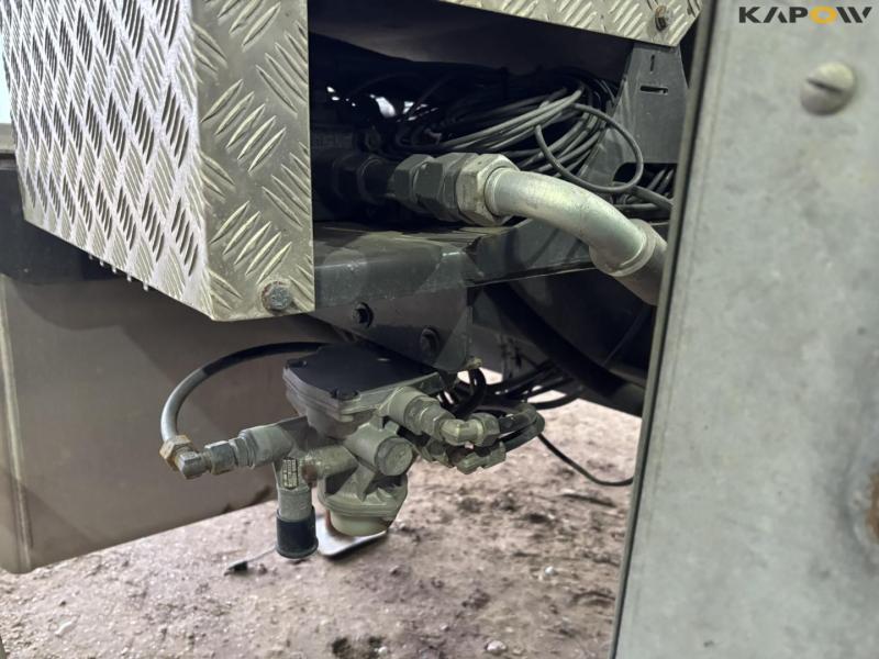 Hvamø hook lift with its own hydraulics 43