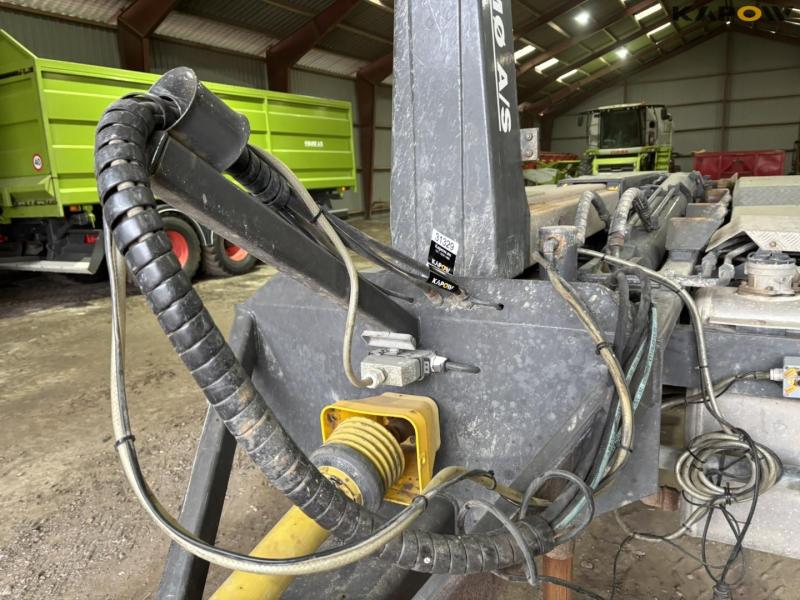 Hvamø hook lift with its own hydraulics 53