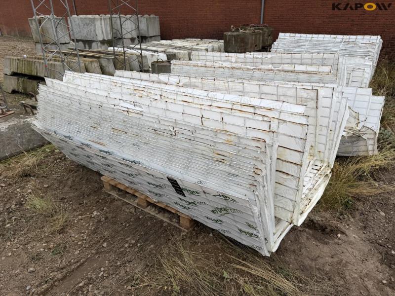 Hydraform formwork system 17