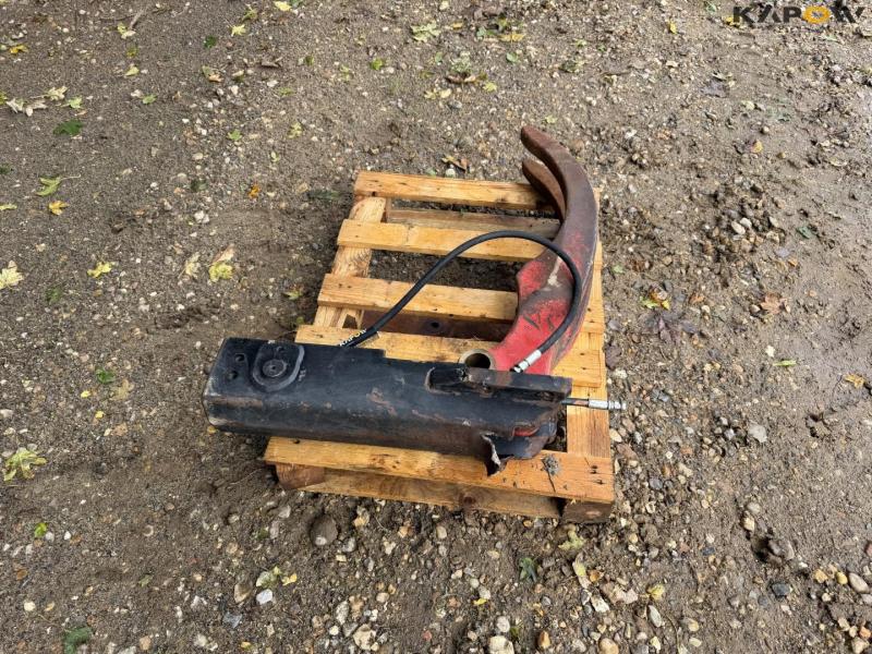 Hydraulic claw 4