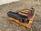 Hydraulic claw 15