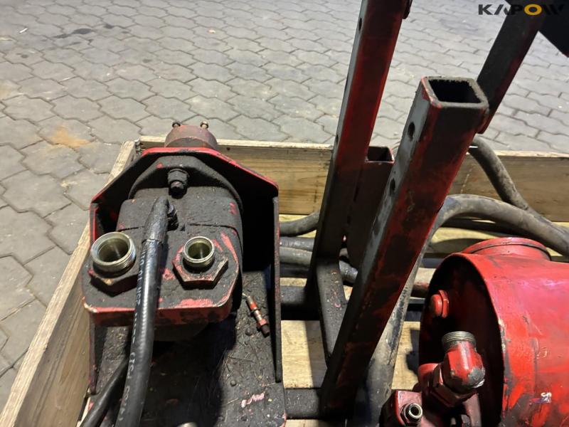 Hydraulic motor 12