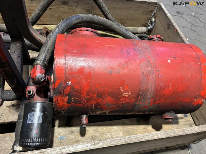 Hydraulic motor 13