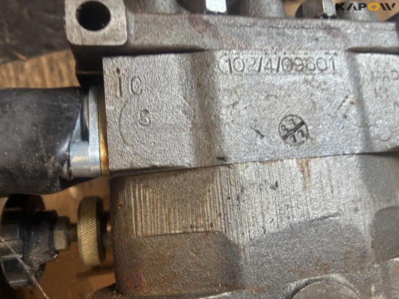 Hydraulic pumps/ Pistons and more 9