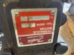 Hydraulic pumps/ Pistons and more 21