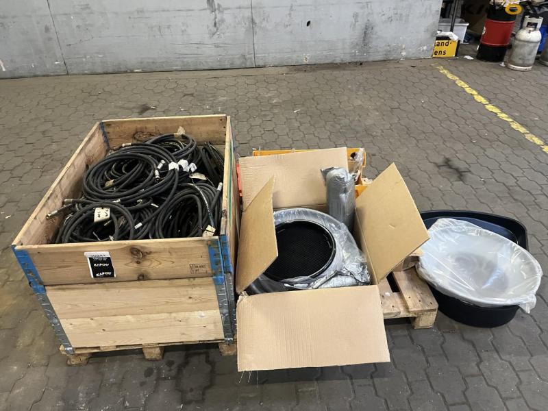 Hydraulic hoses and workshop equipment 2