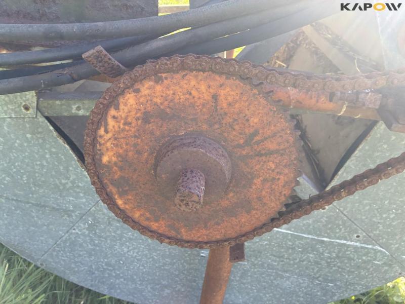 Hydraulic fence roller for three-point suspension 15