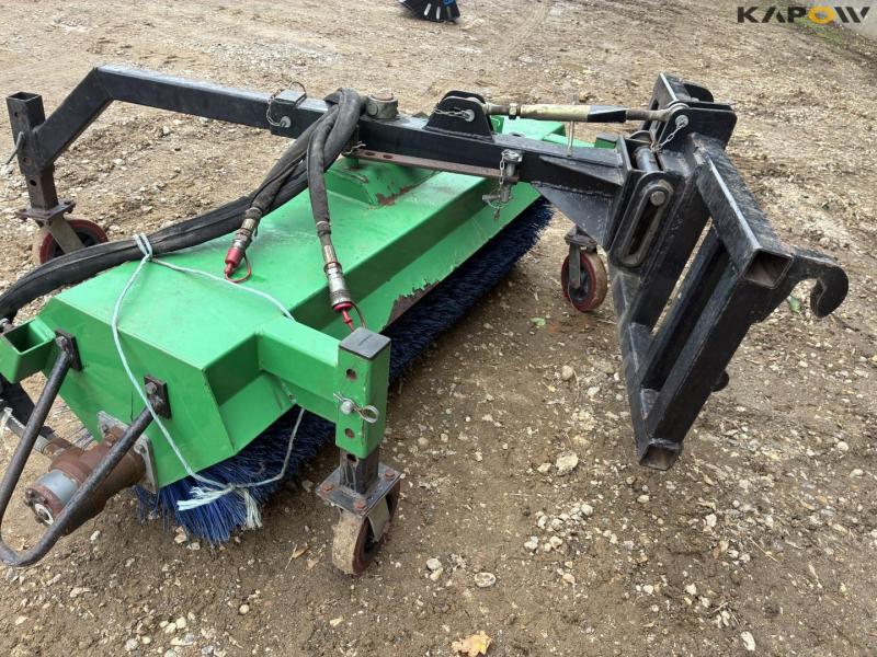 Hydraulic broom 150cm with Euro hitch. 8