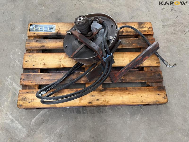 Hydraulic spreader 8