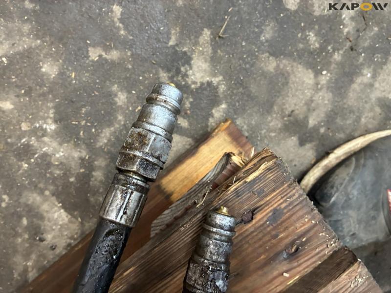 Hydraulic top link 7