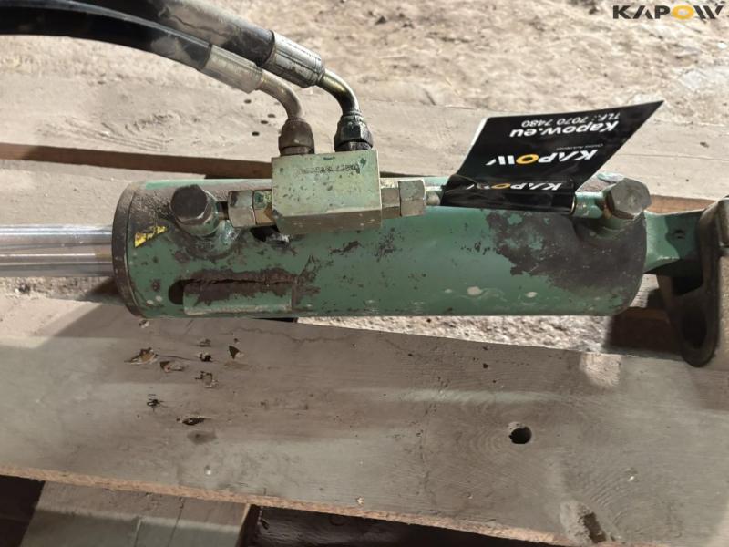 Hydraulic top link 10