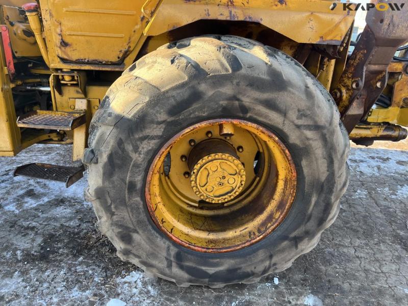 Hydrema 805 backhoe loader 9